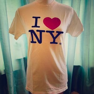 I love NY T-shirt - size Small